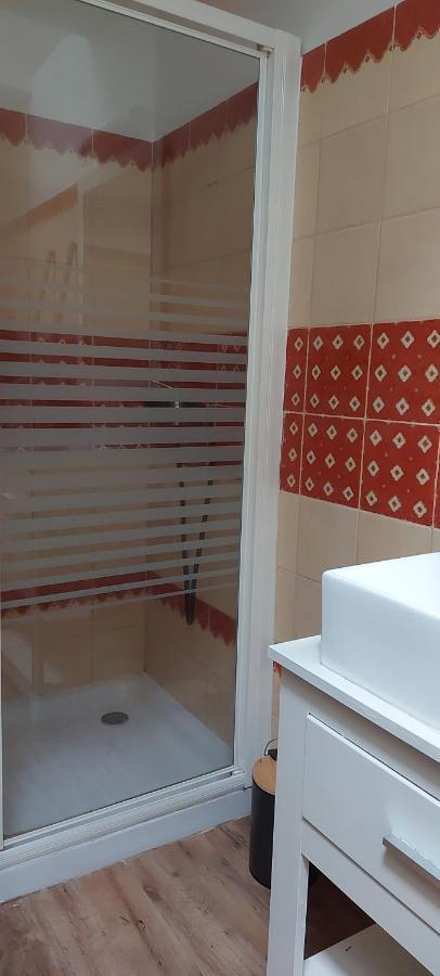 Chez Margarett Apartment Роаян Екстериор снимка